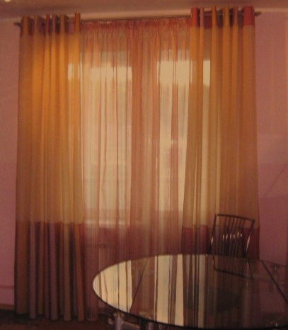 Шторы для кухни на люверсах