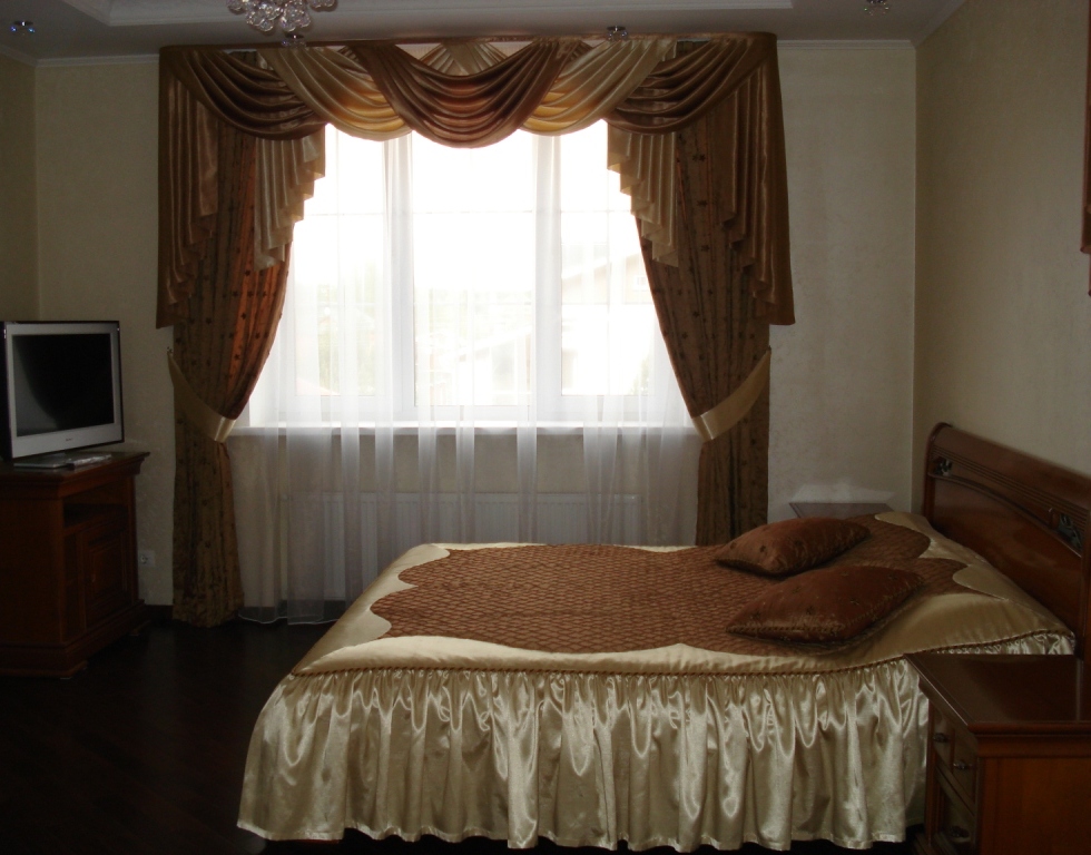 Шторы и покрывало в спальню