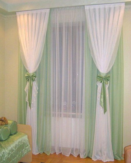 Оригинальные шторы в детскую в салатовом цвете