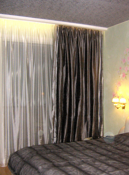 Шторы в спальню