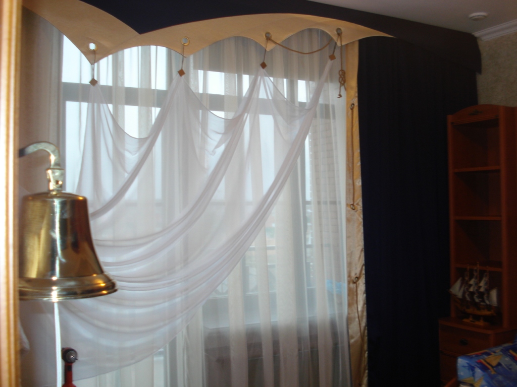 Оригинальные шторы в детскую в морском стиле