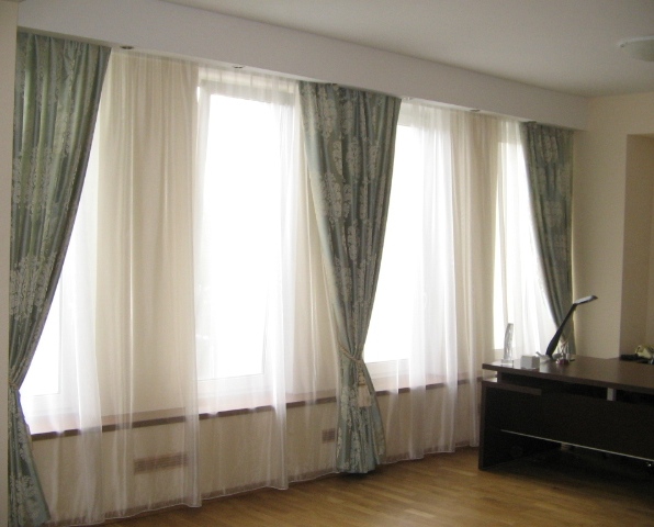 Шторы для офиса классические