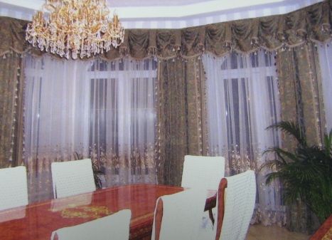 Шторы в столовую с ламбрекеном