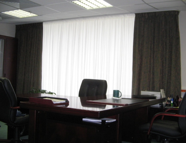 Шторы для офиса прямые